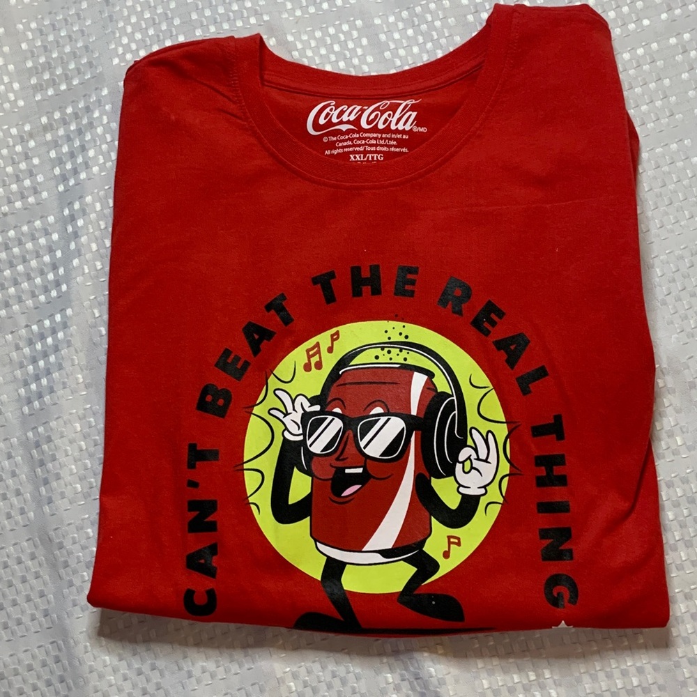 Coca Cola Canada red graphic t-shirt, women’s size XXL.